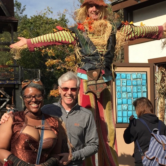 Meet your Posher, Beverly - Picture 2 of 12